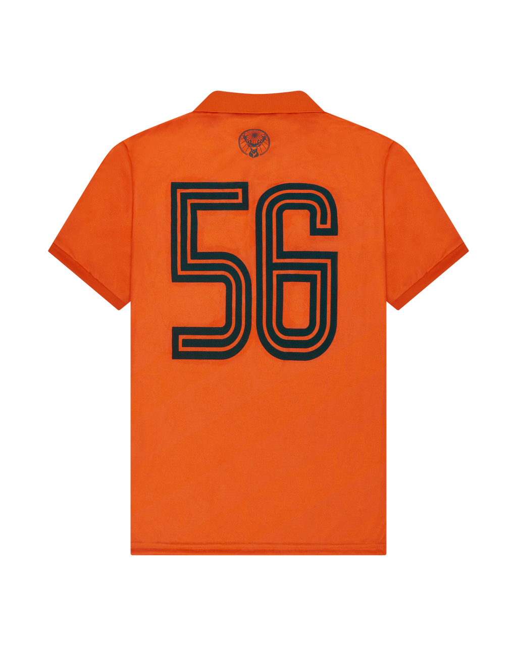 Oranje shirt met zwart nummer 56 op de achterkant van het shirt.