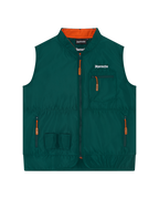 Groene Jägermeister-tactische vest met oranje accenten.